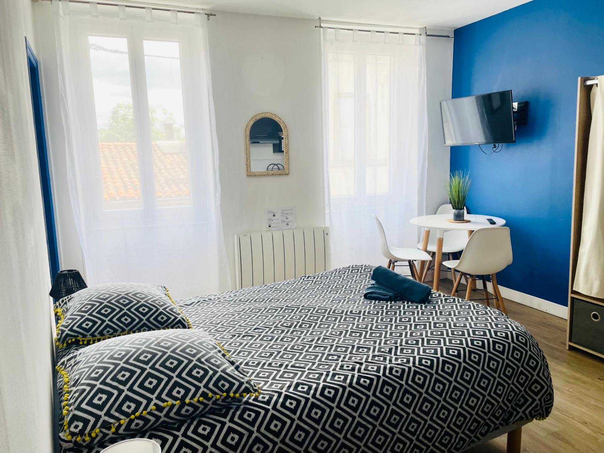 Studio Cosy En Centre-Ville 3 卡斯特尔 外观 照片